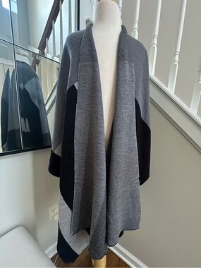 Adrienne Vittadini Women grey cardigan